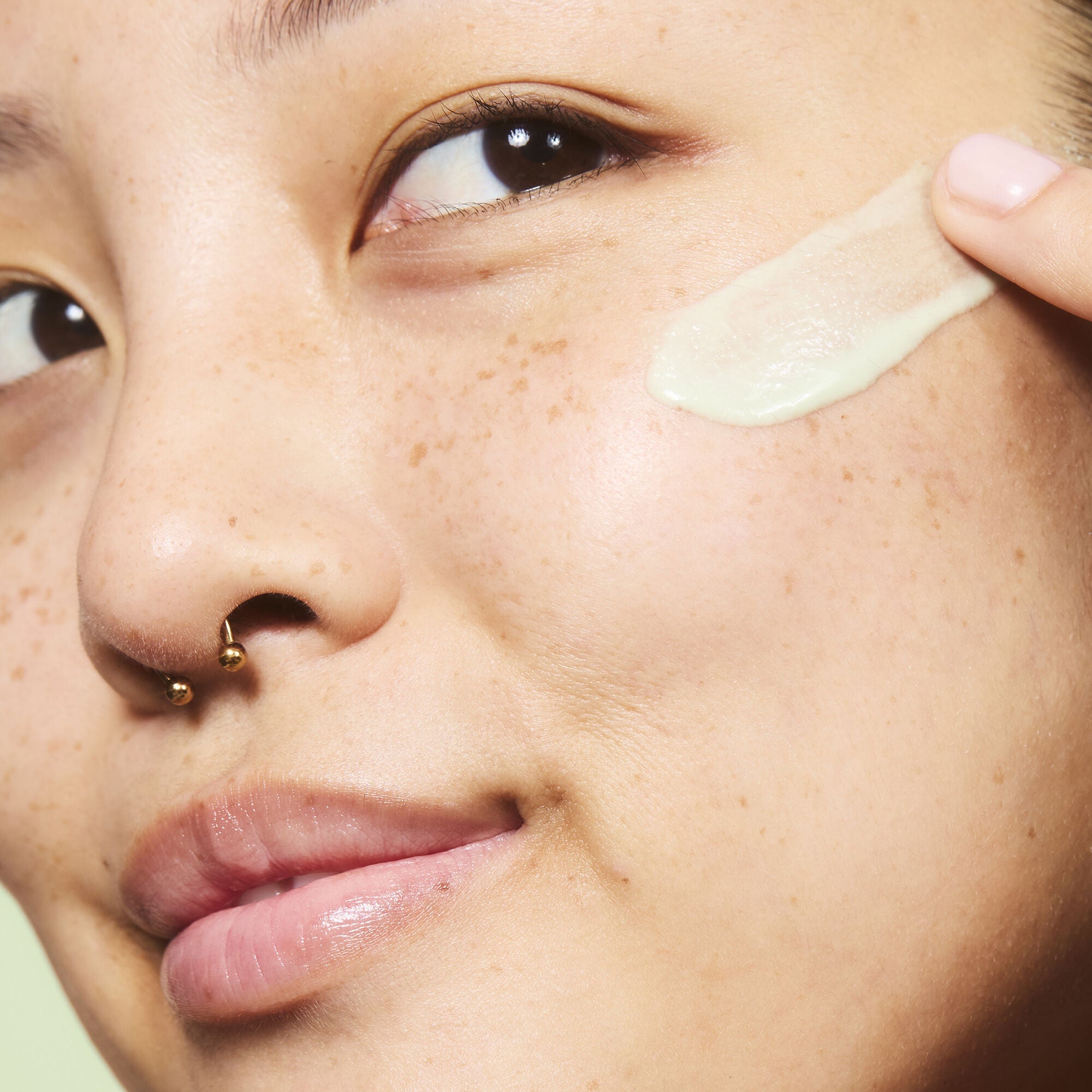Liquid Poreless Putty Primer + Cica On Model